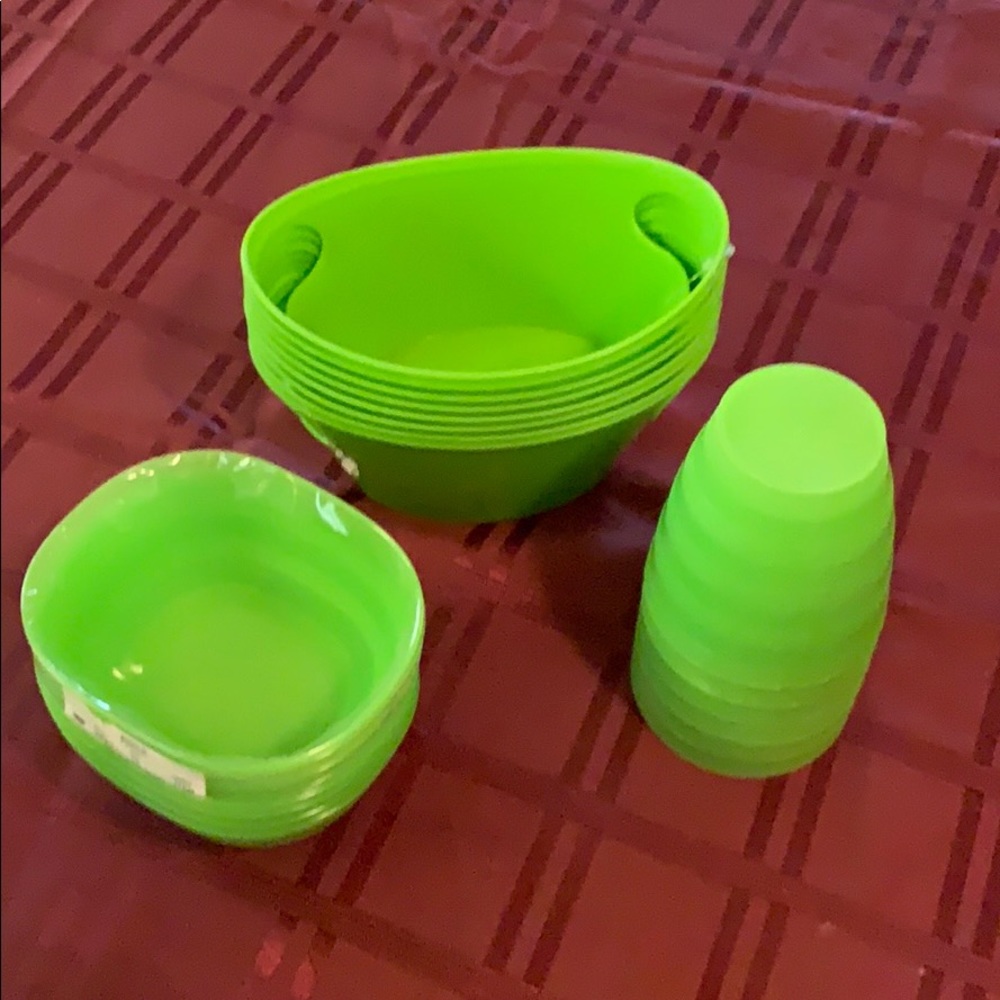 Complete outdoor dinnerware set - Picture 9 of 9